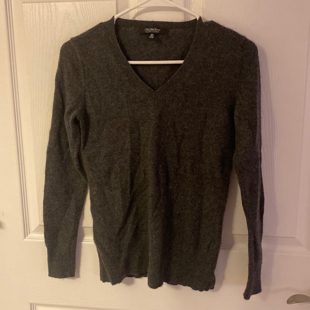 Saks Fifth Avenue Cashmere Sweater Size Small